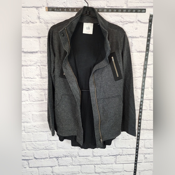 Cabi gray and black comtemporary and functional jacket Size Small - Picture 3 of 14